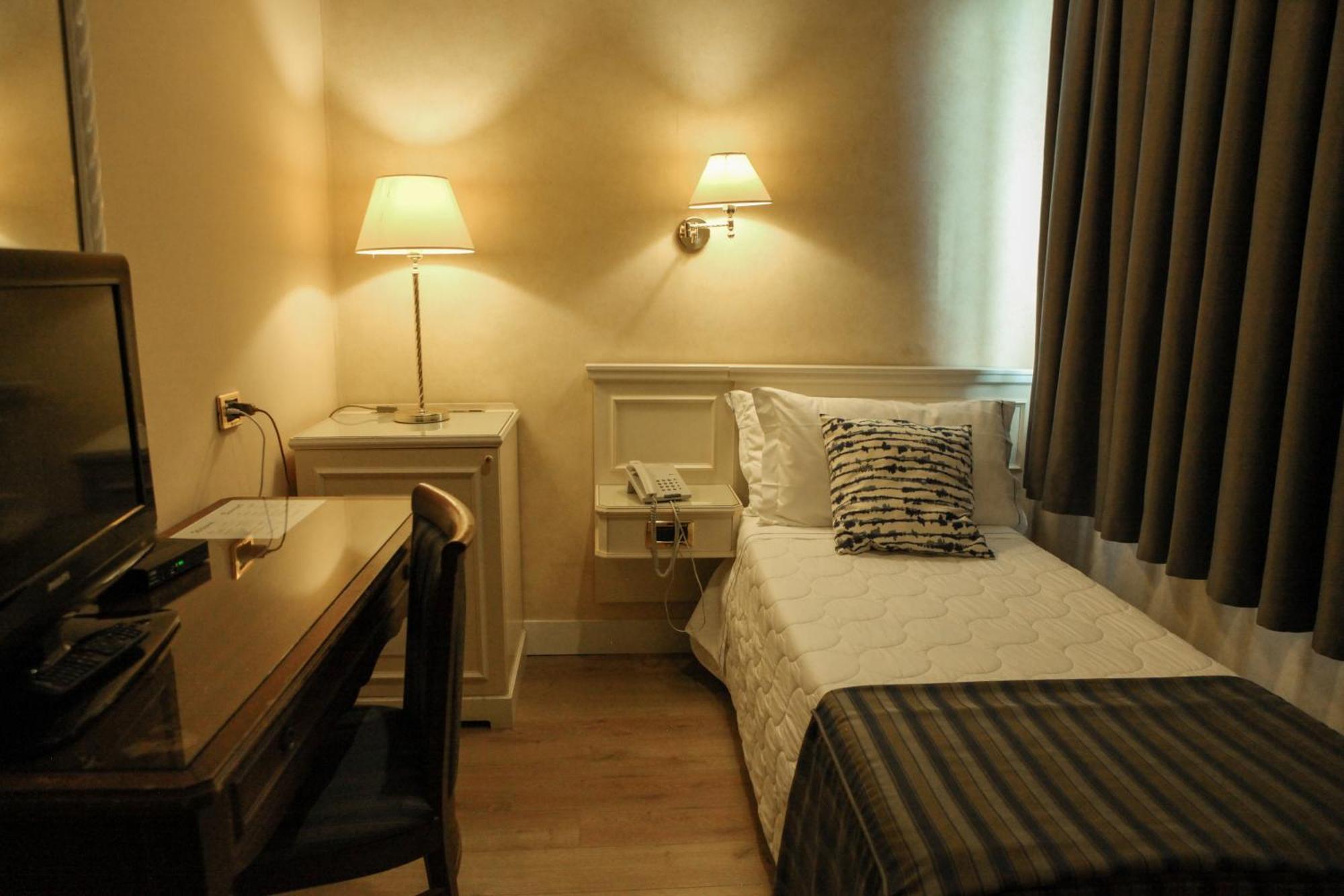 Hotel I Gigli โนลา ภายนอก รูปภาพ